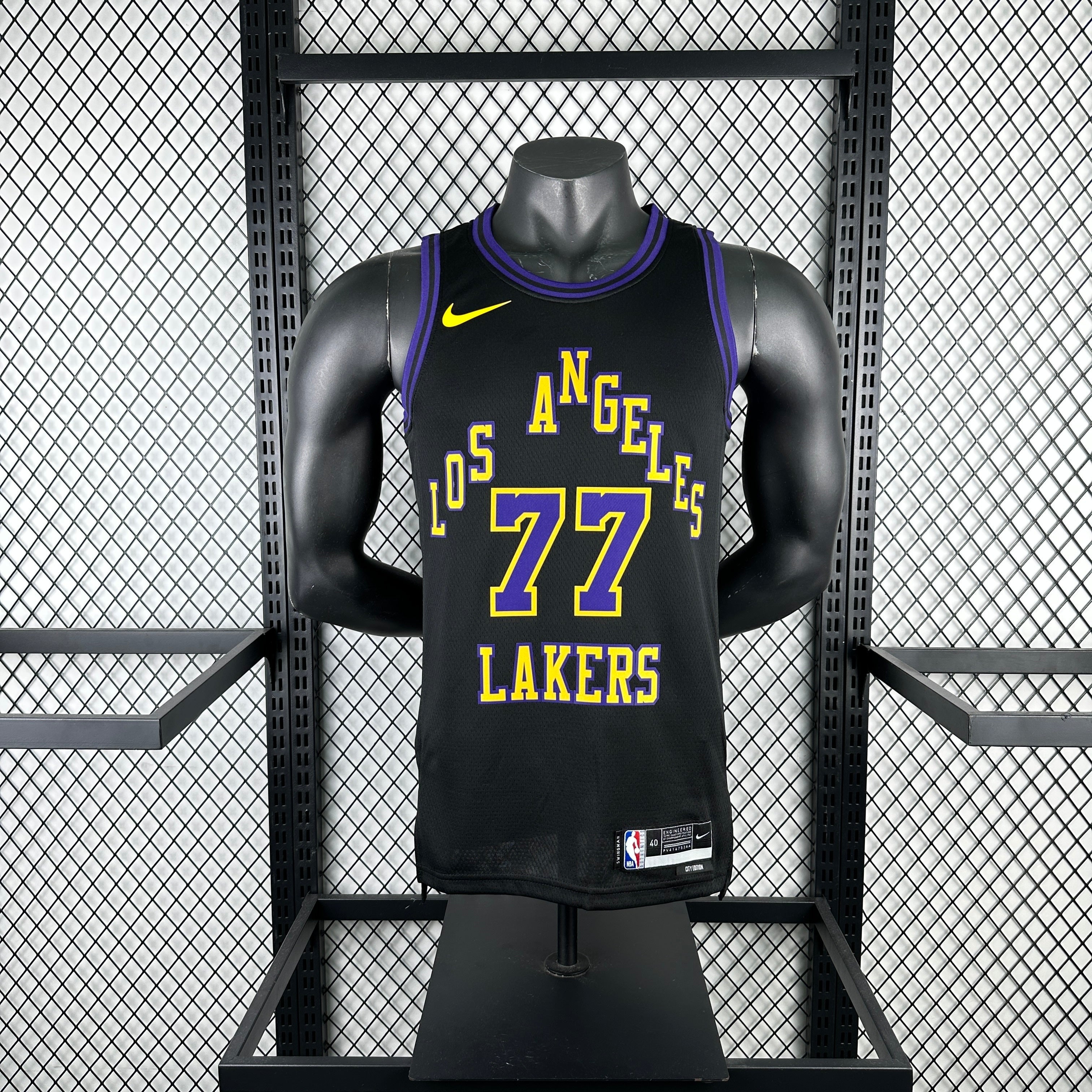 26 Los Angeles Lakers-City Edition-77