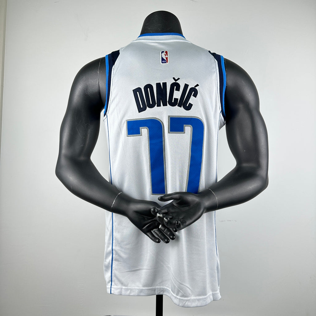 23 Dallas Mavericks no.77