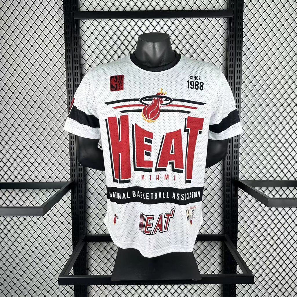 26 Miami Heat-Mitchell & Ness
