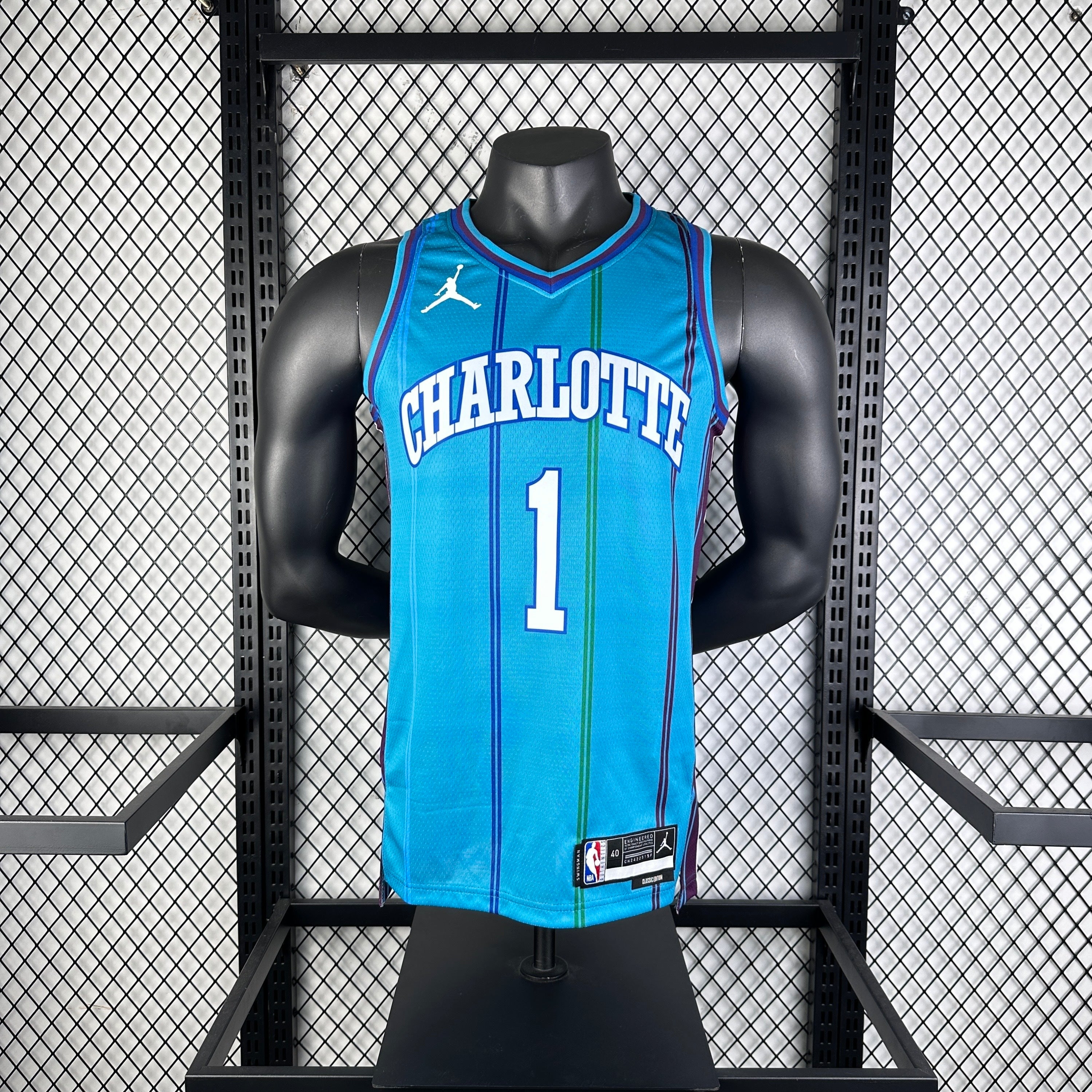 24 Charlotte Hornets-Retro-1