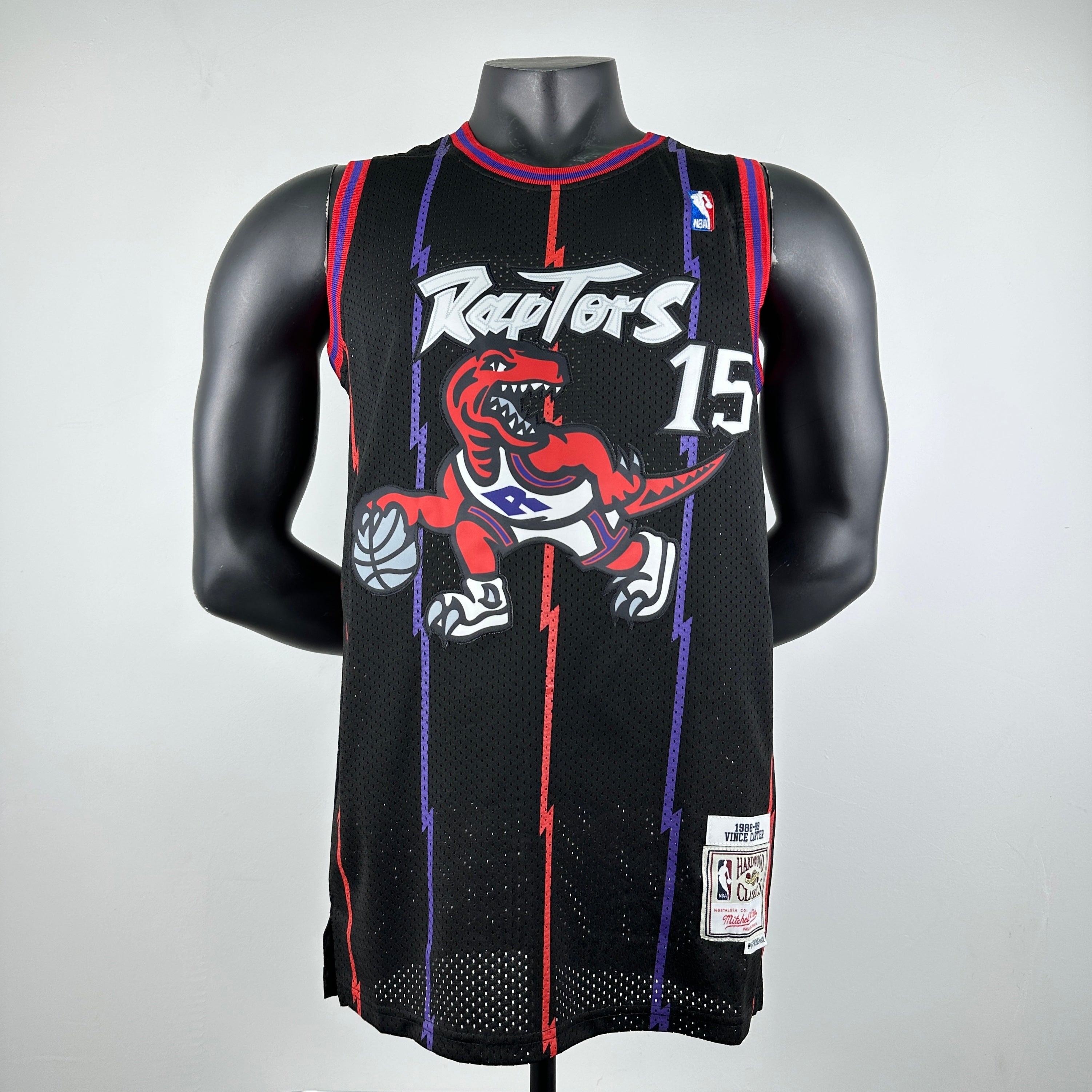 98/99 Toronto Raptors no.15