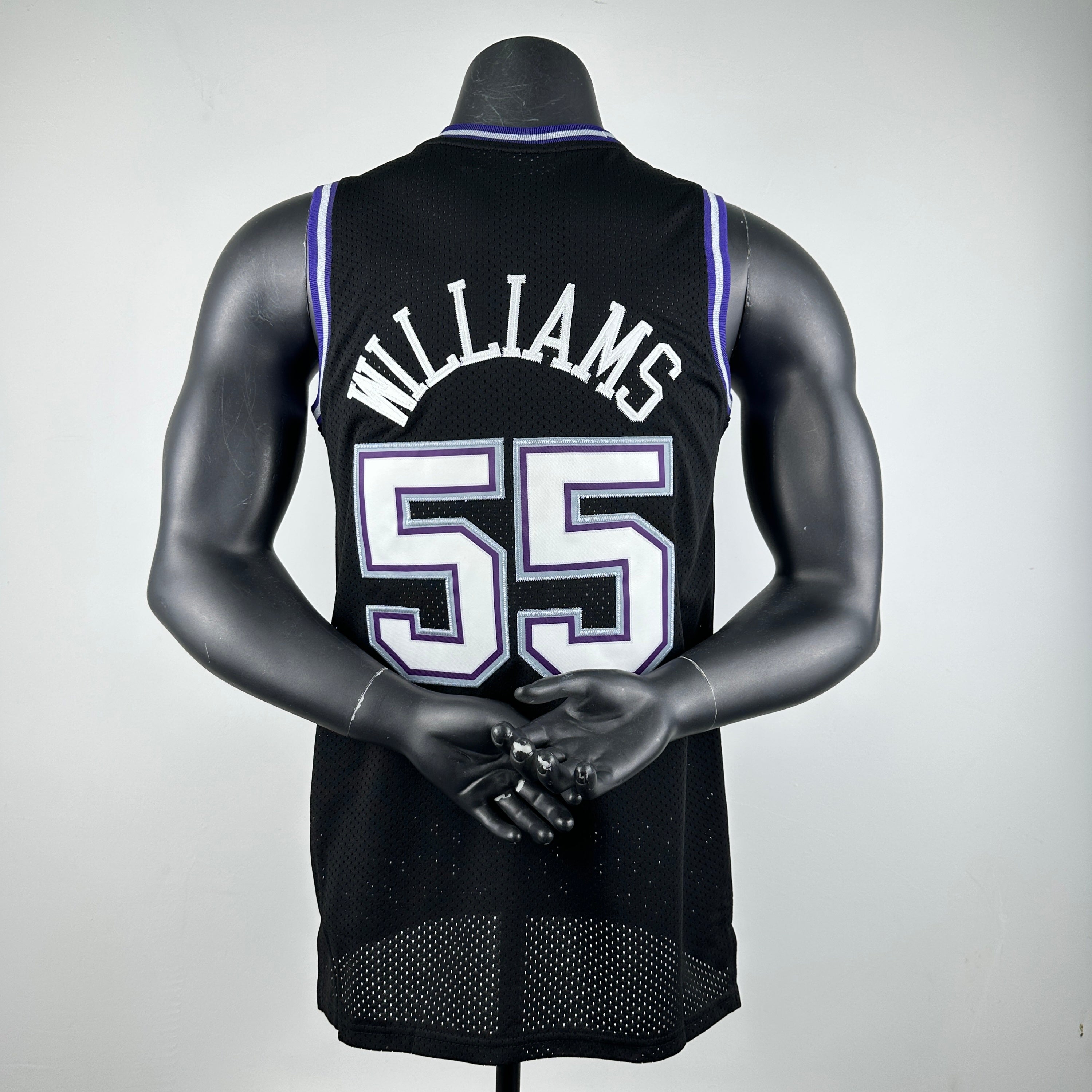 98/99 Sacramento Kings no.55
