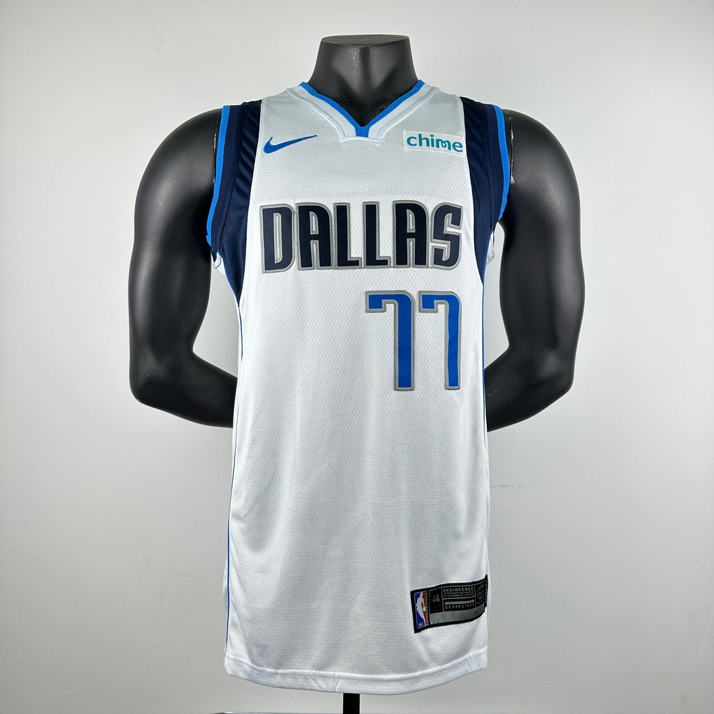 23 Dallas Mavericks no.77
