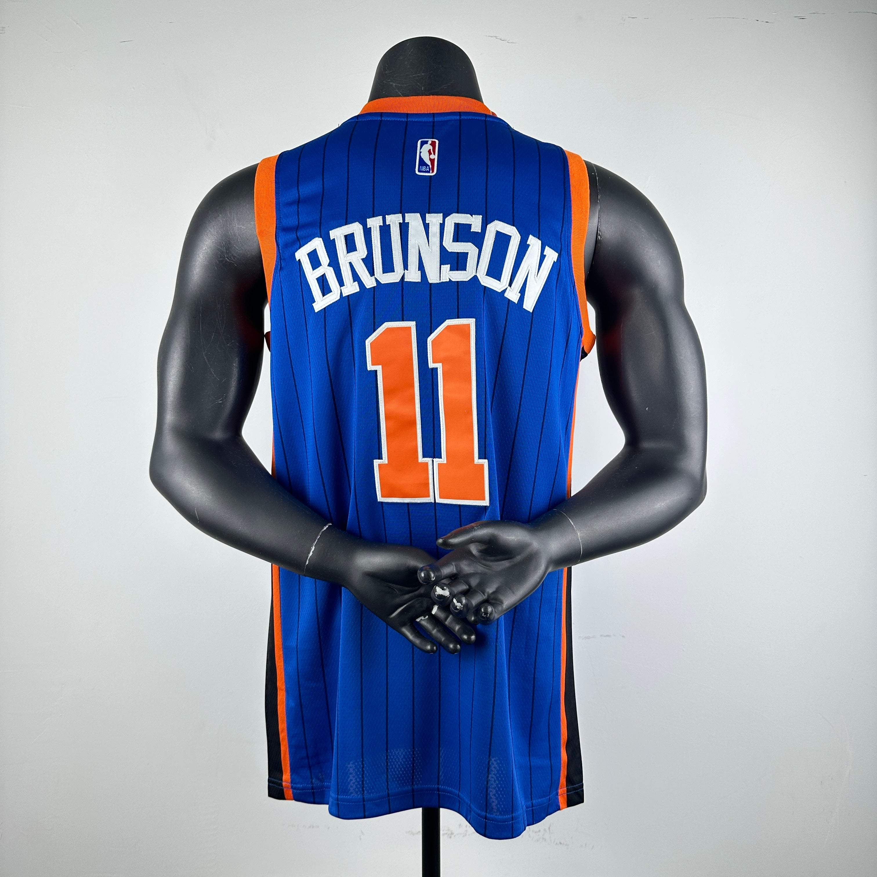 24 New York Knicks no.11