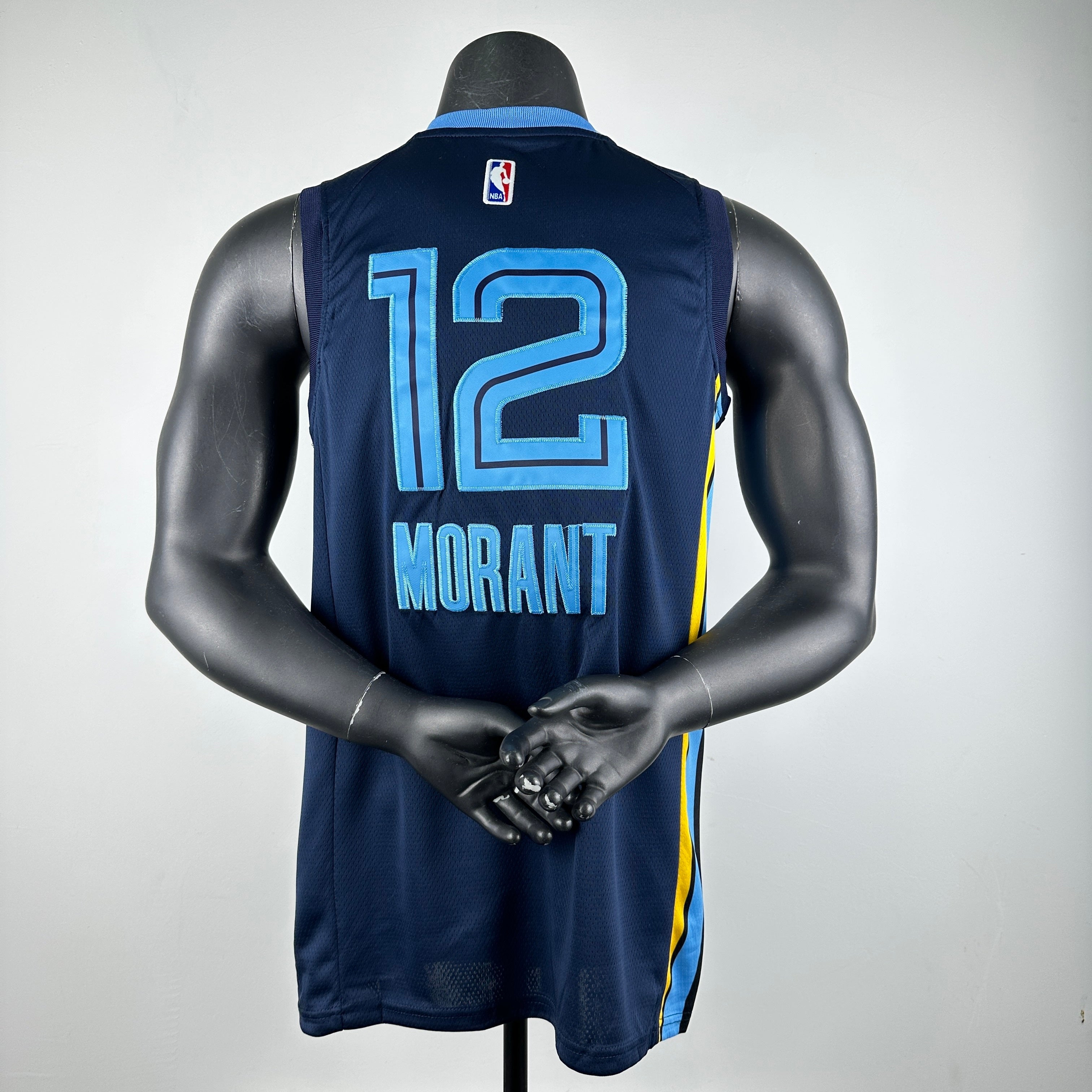 23 Memphis Grizzlies no.12