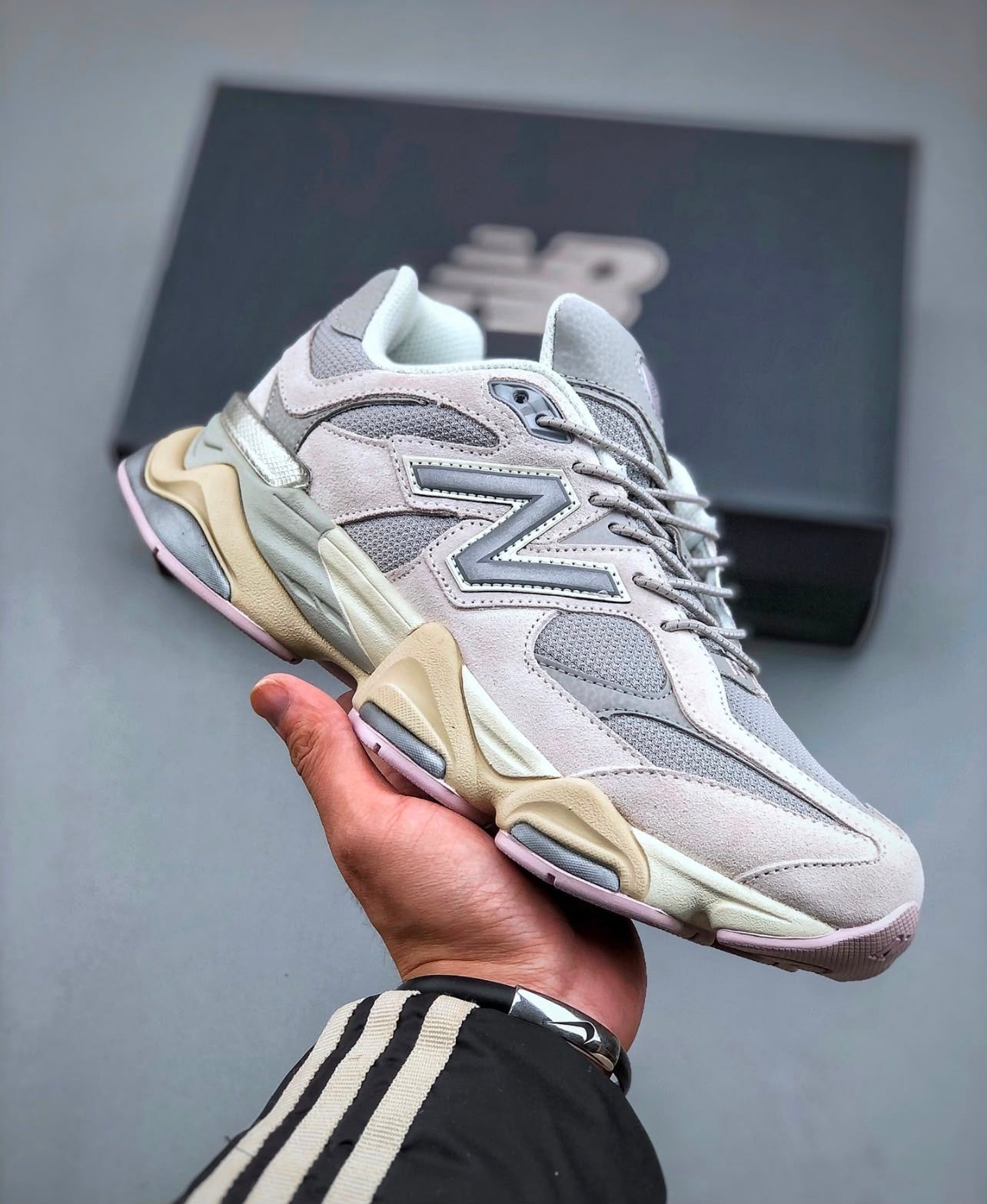 New balance 9060