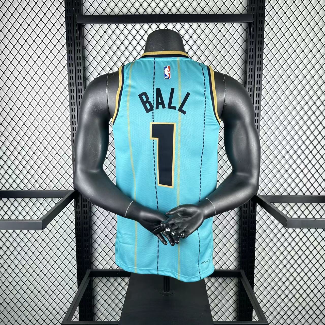 25 Charlotte Hornets-City Edition-1