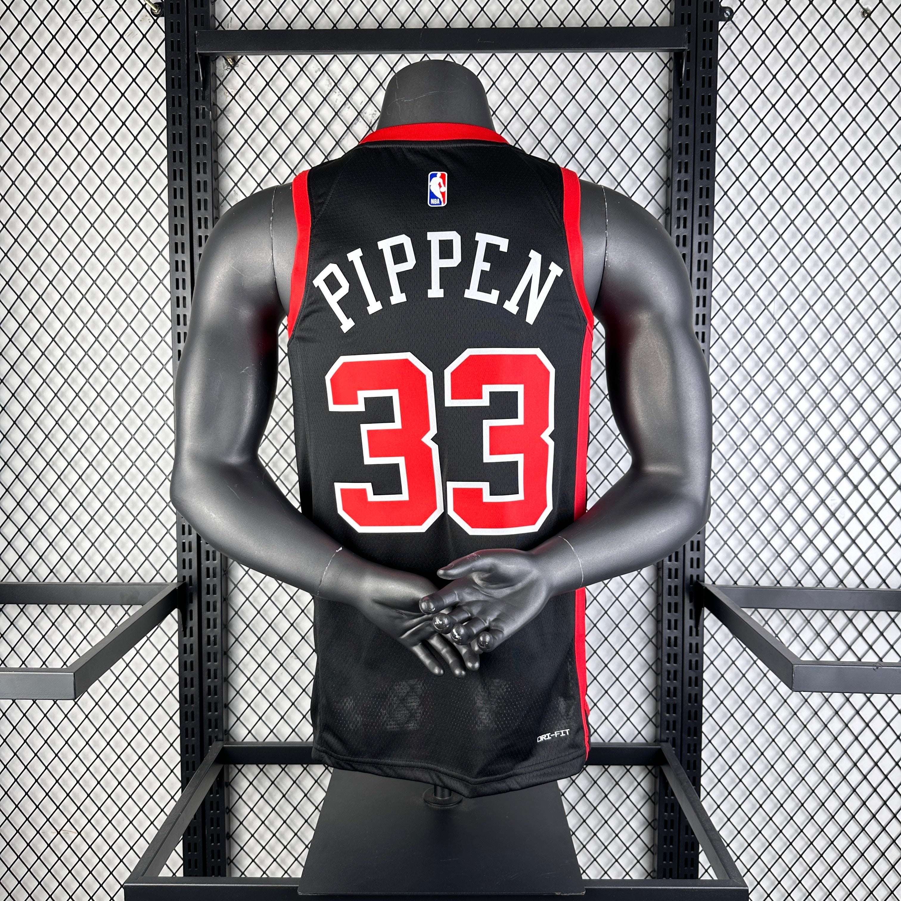 24 Chicago Bulls-City Edition-33