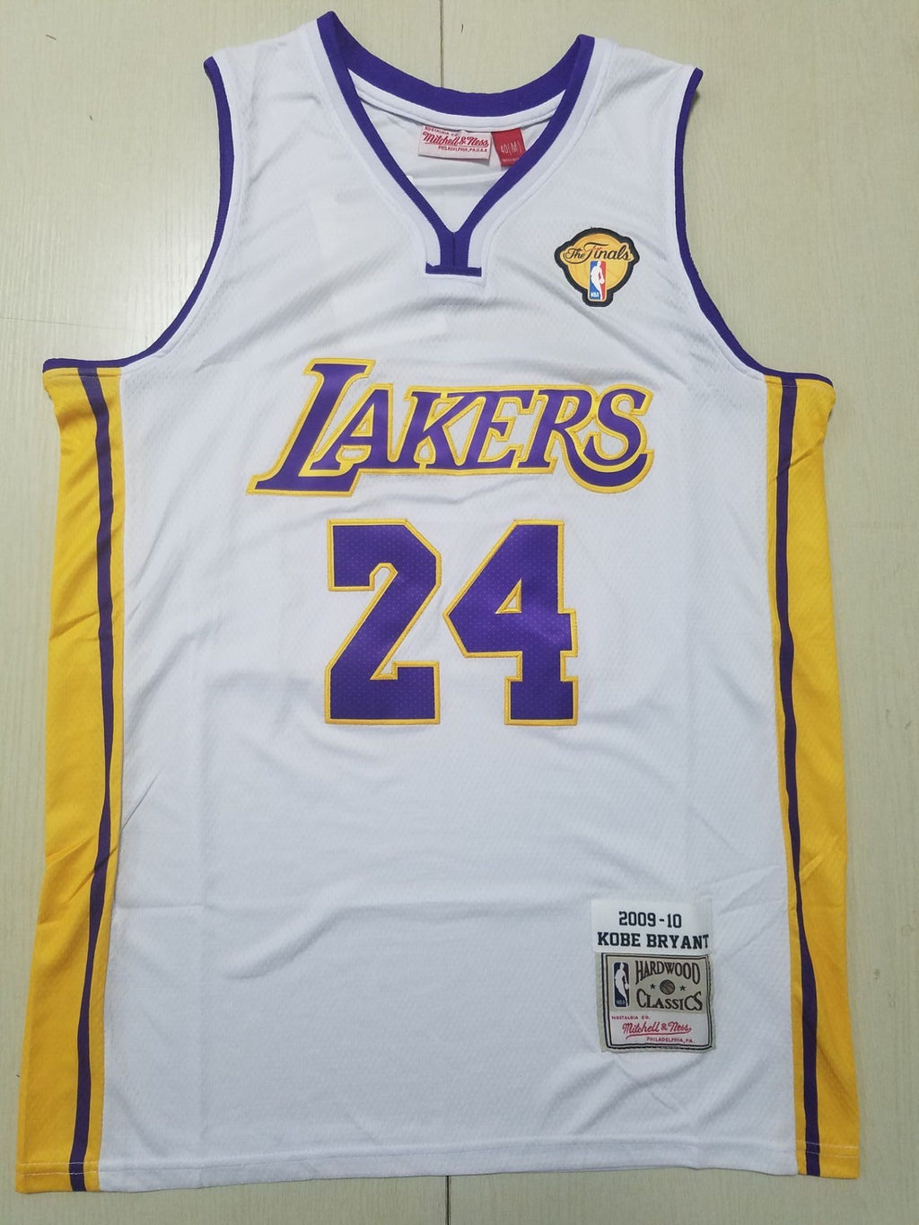 Los Angeles Lakers 24