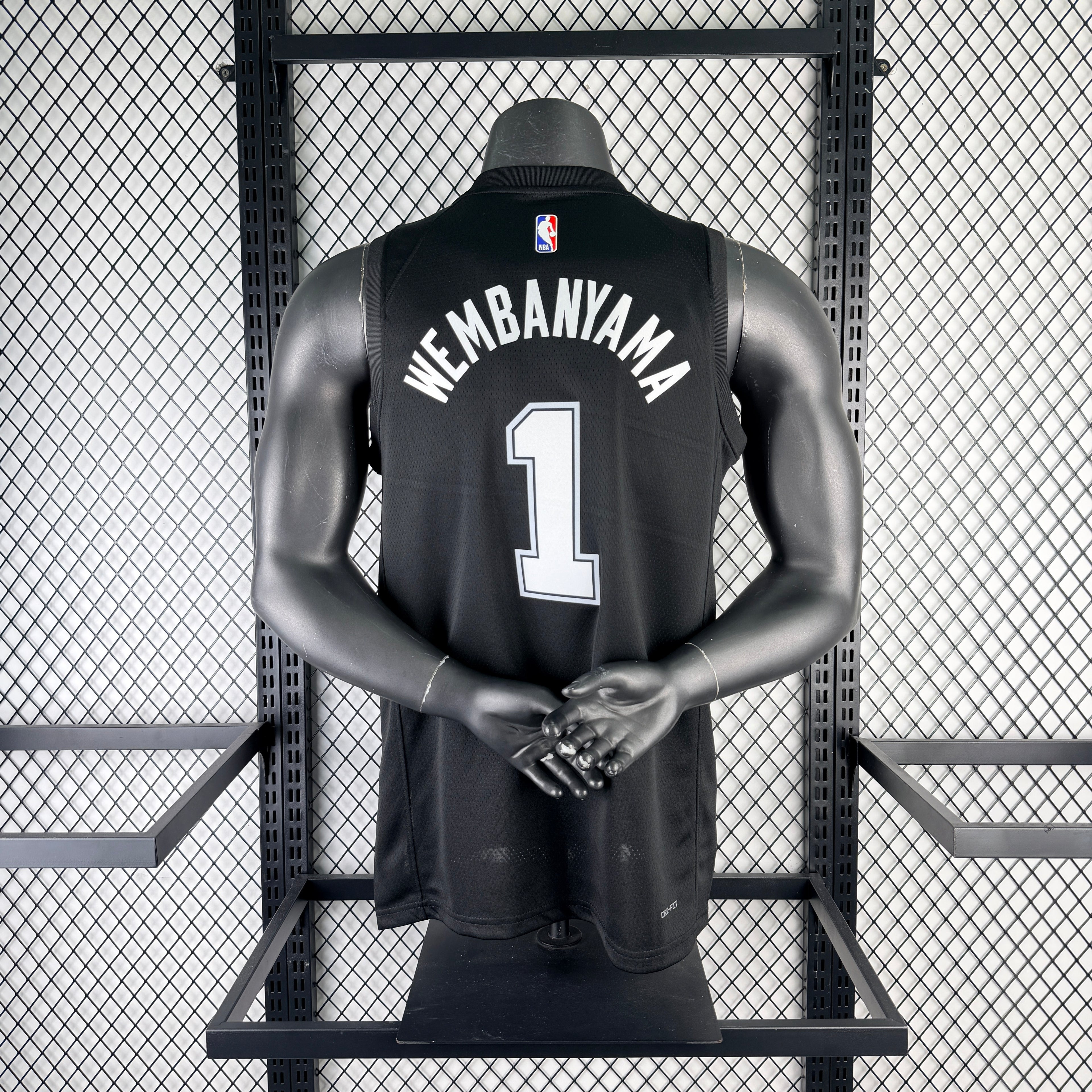 26 San Antonio Spurs-City Edition-1